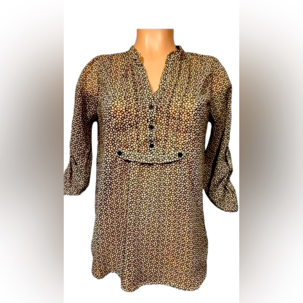 💥6/$35💥
 Kandy Kiss Sheer Blouse